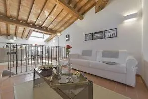 Apartment Appartamento Accogliente Via Delle Terme Florence